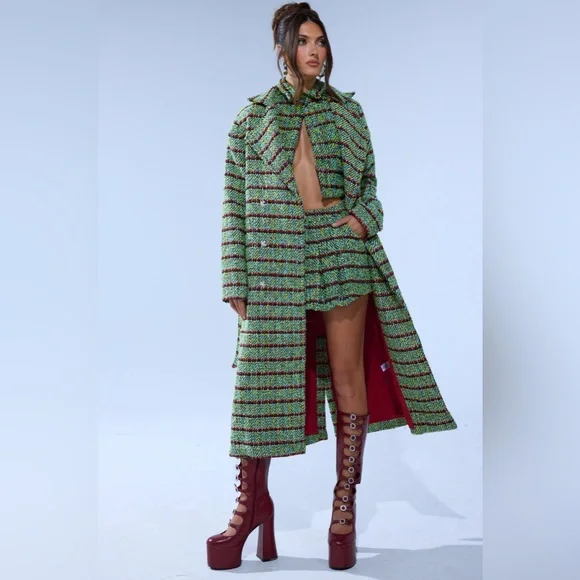 IT’S GIVING LUCK TWEED TRENCH - Picture 9 of 12